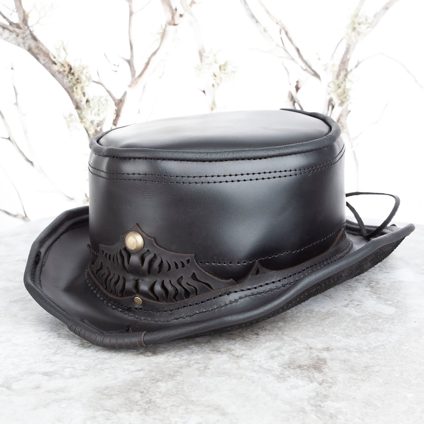 Basic Daunting & Dapper Leather Top Hat | Black