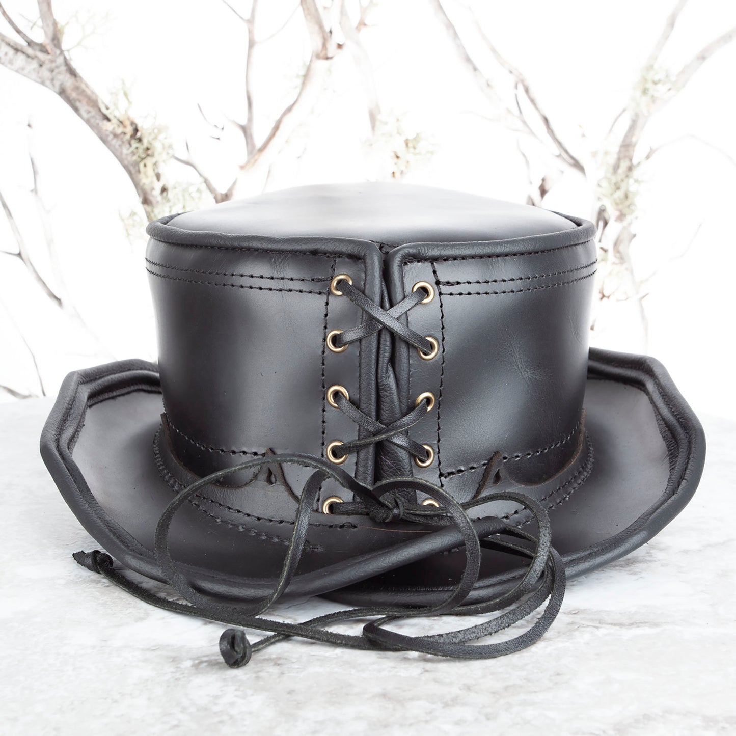 Basic Daunting & Dapper Leather Top Hat | Black